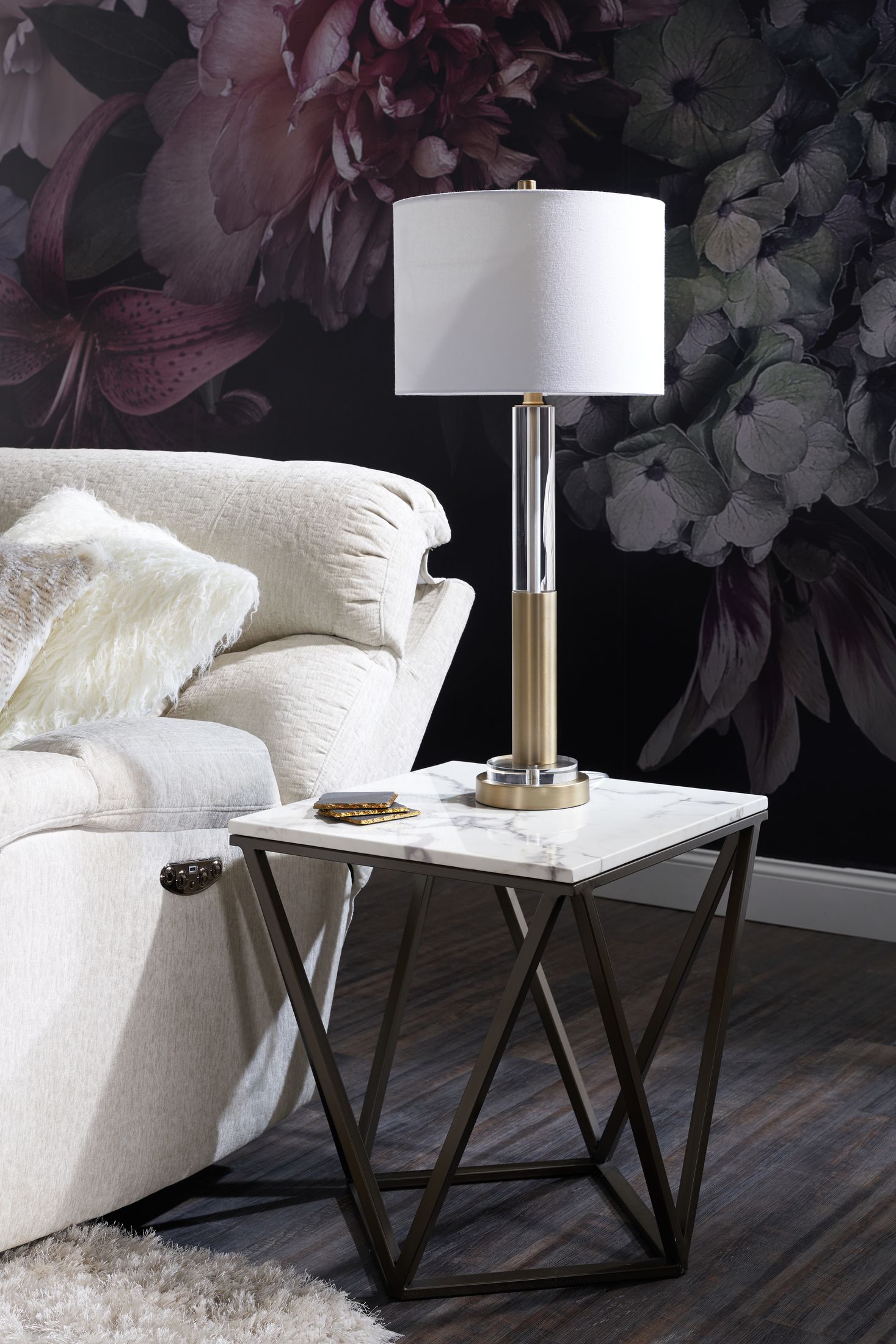 Crystal and Gold 32 Table Lam