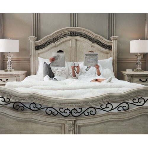 Claudette 28.5 Table Lam