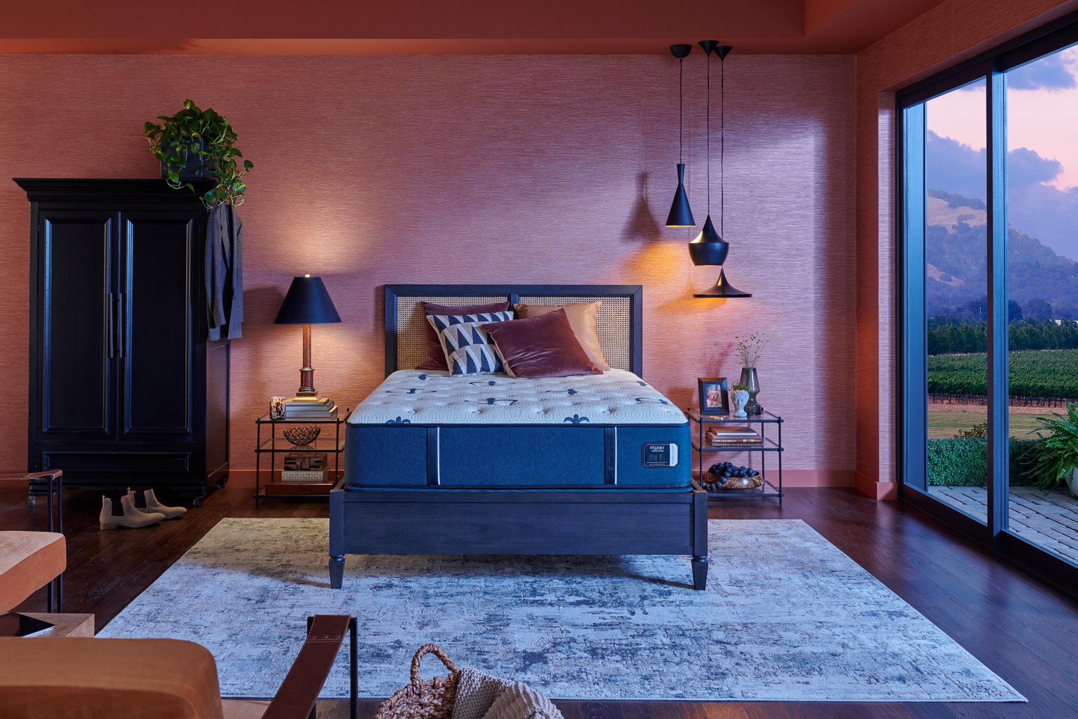 Stearns & Foster Studio Medium Queen Mattres