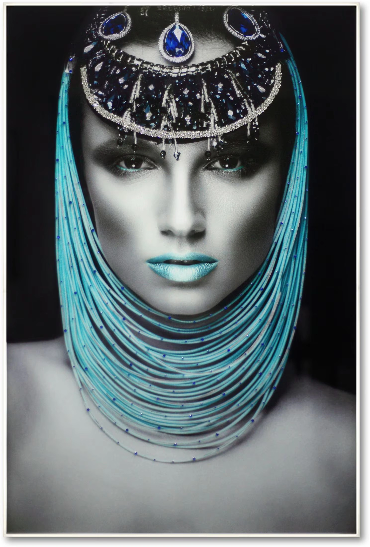 Aqua Queen 48 x 32 Wall Ar